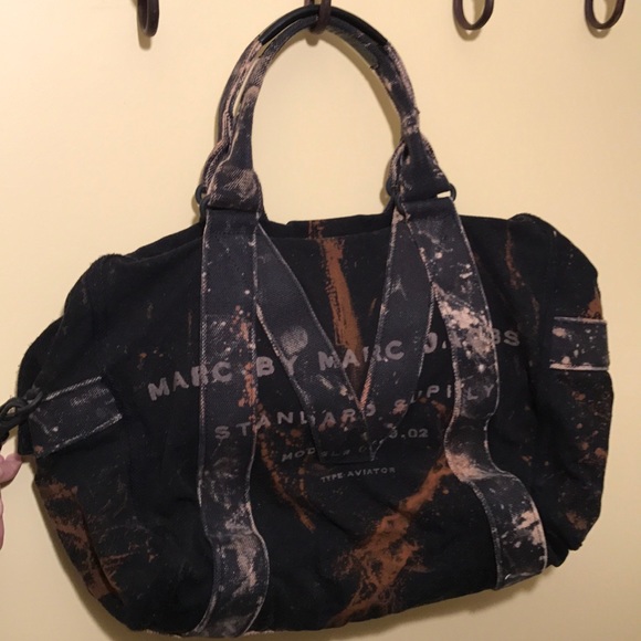 marc by marc jacobs duffle bag